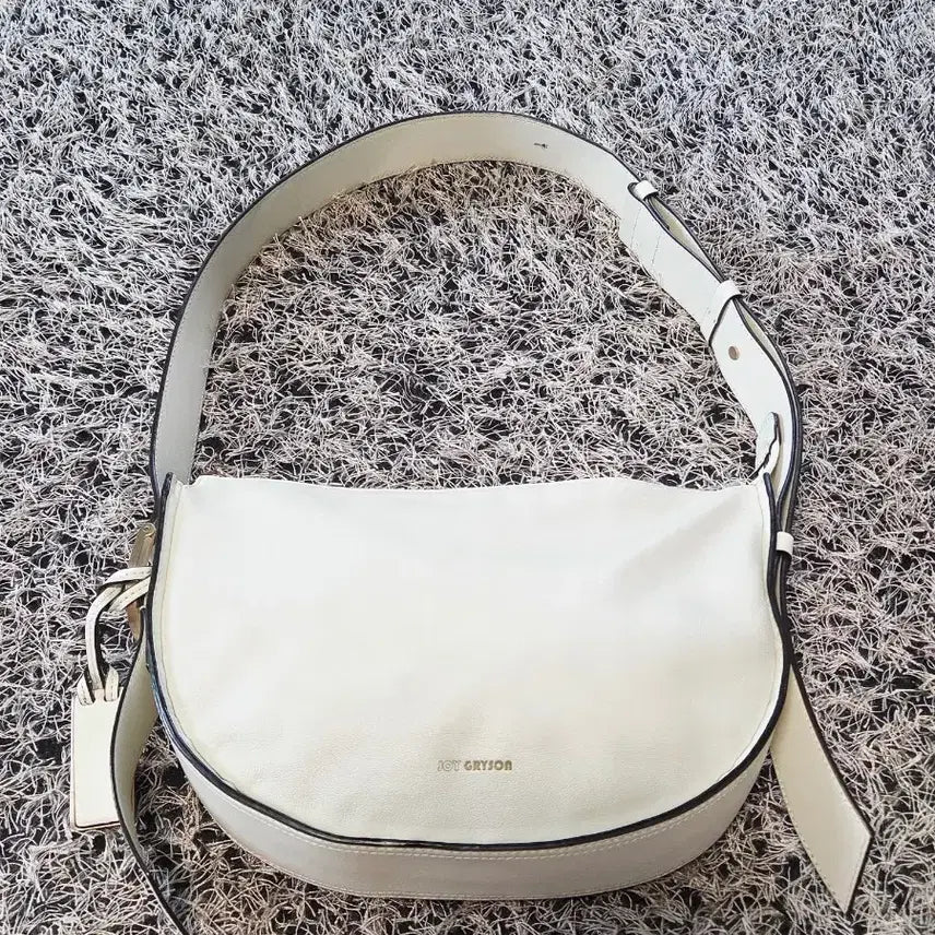 [BUNJANG] Joy Gryson Sierra Shoulder Bag (Ivory) / 조이그라이슨 시에라 숄더백(아이보리)