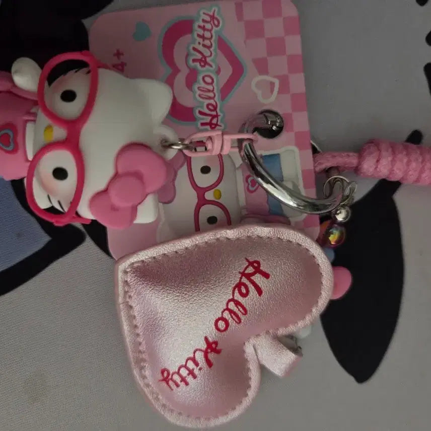 [BUNJANG] Sanrio Hello Kitty Pink Glasses Keychain (New) / 산리오 헬로키티 핑크 안경   키링 (새제품)