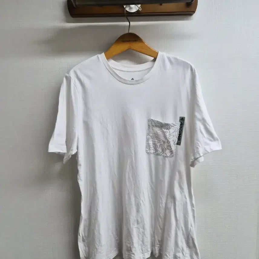 [BUNJANG] Adidas Pocket Short Sleeve T-Shirt 2XL / 2XL) 아디다스 포켓 반팔티 팝니다