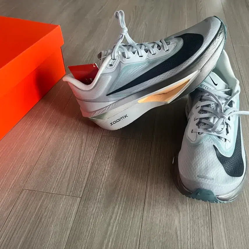 [BUNJANG] Nike Zoomfly 6 Running Shoes - Size 265 / 나이키 줌플라이 6 러닝 265 새제품 정가209000