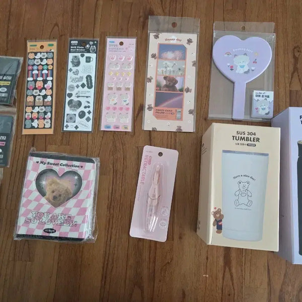 [BUNJANG] Bear Photocard Album, Tumbler, Hand Mirror, Stationery Bundle Set / 곰돌이 포카 앨범 + 텀블러 + 손거울 등 일괄 판매합니다