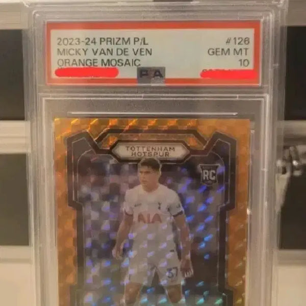 [BUNJANG] Micky van de Ven Rookie RC Orange Mosaic Graded Card / PSA10 미키 반더벤 루키 RC 오렌지 모자이크 토트넘 축구 등급 카드