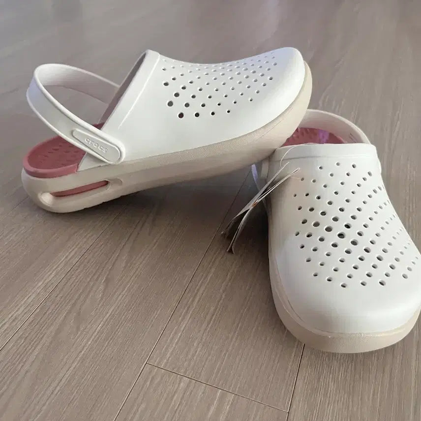[BUNJANG] Crocs Literide Clog White/Pink Size 270 / 크록스 라이트라이드 클로그 270 새제품 정가94900