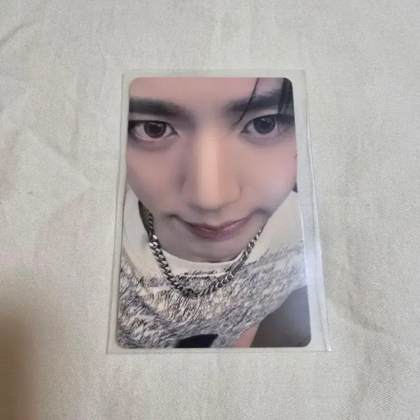 [BUNJANG] Han Yu Jin Tower Records Close-up Photocard / 한유진 타워레코드 얼빡 포카