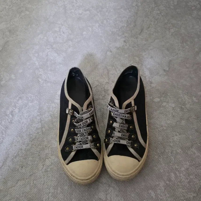 [BUNJANG] Christian Dior Logo Strap Sneakers (Size 37) / 크리스챤디올 스니커즈 37