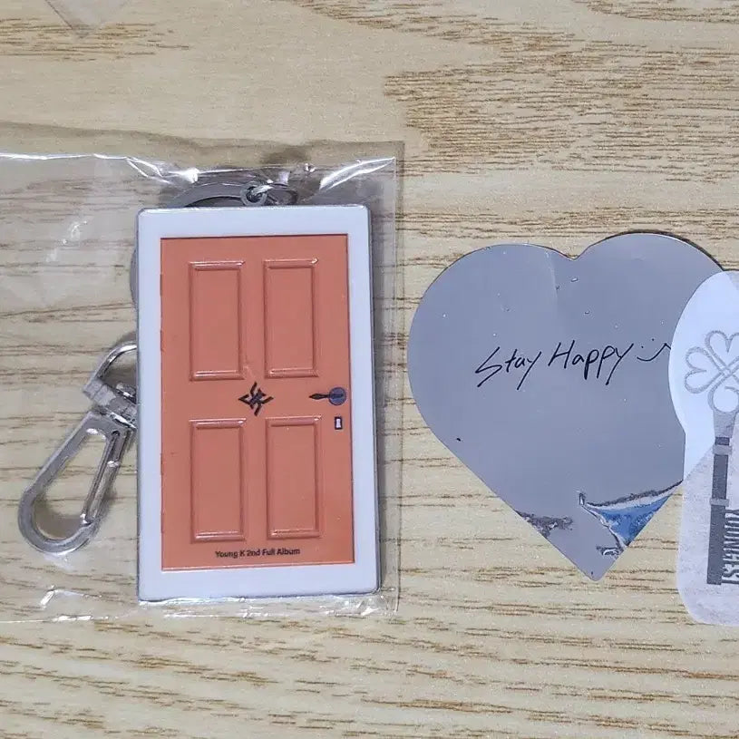 [BUNJANG] DAY6 Young K Official Broadcast Confetti Keychain / 데이식스 영케이 공방 키링,컨페티