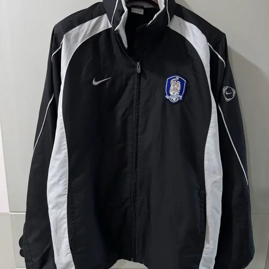[BUNJANG] Nike 2002 Korea KFA Orca Windbreaker XL / XL 나이키 2002 코리아 축구 국대 KFA 범고래 바람막이