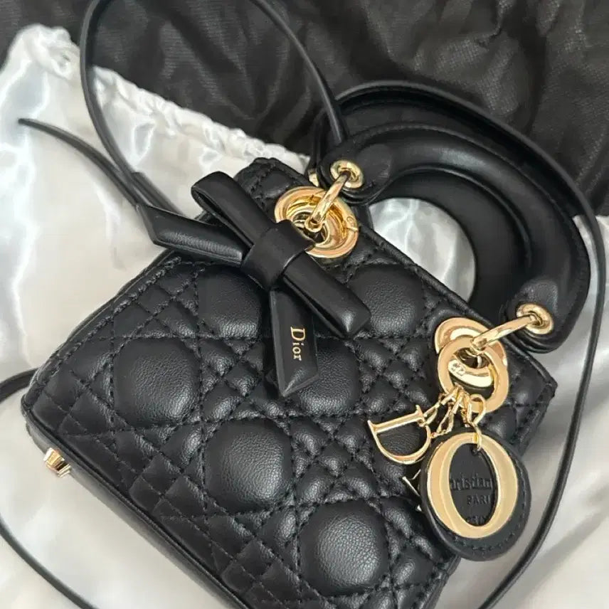 [BUNJANG] Dior Lady Dior Mini Black Bag / 디올 레이디백 미니 블랙 판매해요