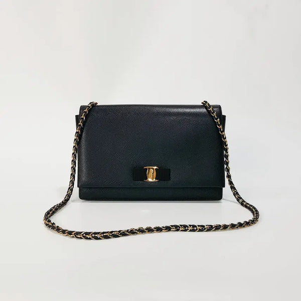 [BUNJANG] Ferragamo Saffiano Vara Chain Large Shoulder Bag Black / 정품) 페라가모 사피아노 바라 체인지 라지 21E481