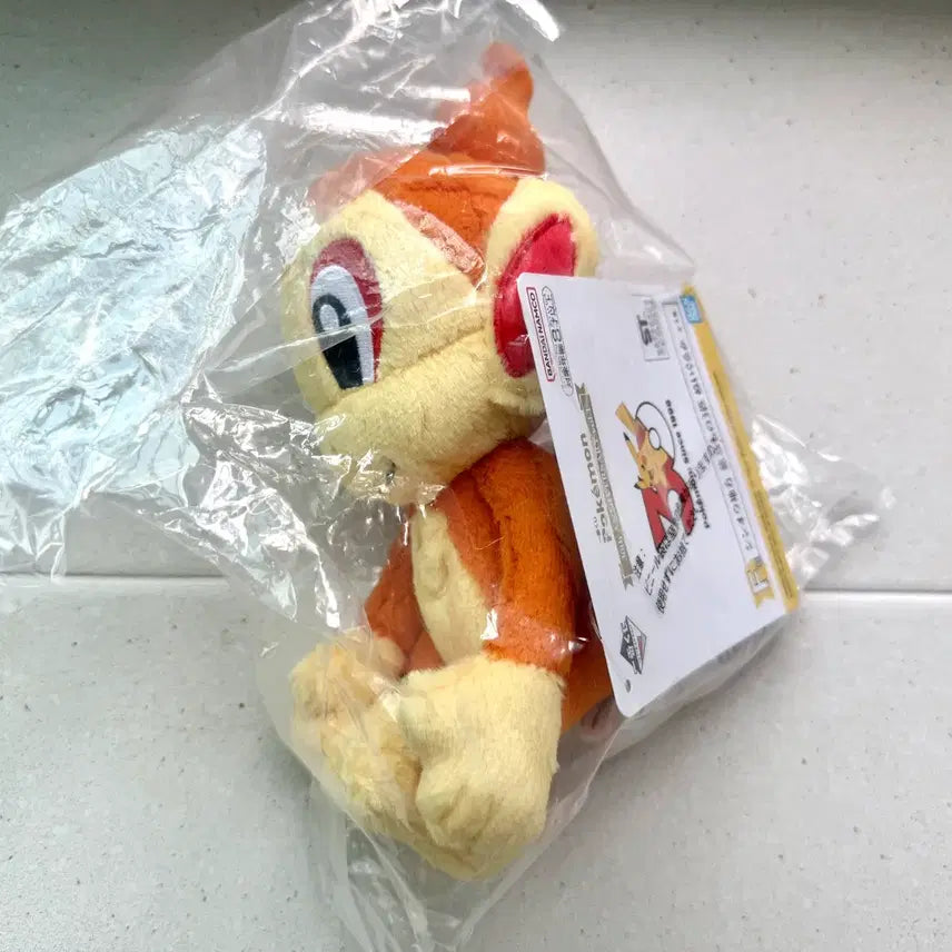[BUNJANG] Pokemon 30th Anniversary Ichiban Kuji Flameon Plush Doll / (불꽃숭이) 포켓몬스터 30주년 쿠지 이치방쿠지 제일복권 인형 누이