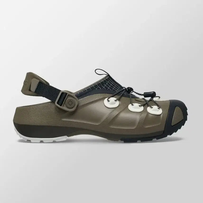 [BUNJANG] Crocs Walnut x Helinox Clogs (Size 270) / [270] 헬리녹스 크록스 월넛