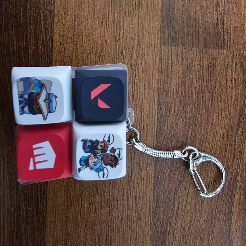 [BUNJANG] Valorant 4-Piece Keychain Set / 발로란트 열쇠고리 4종 세트