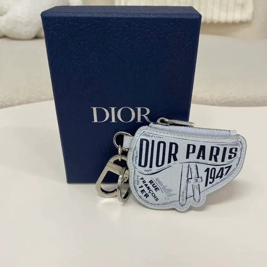 [BUNJANG] Dior PARIS 1947 Keyring / (새상품급) 디올 PARIS 1947키링