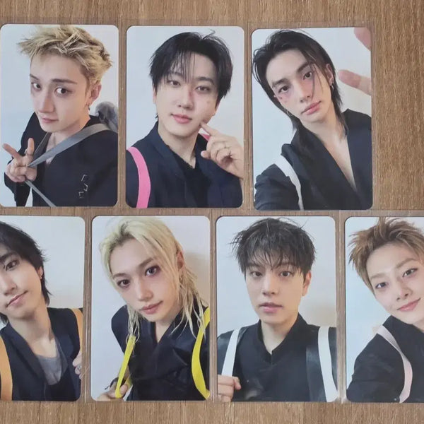 [BUNJANG] Stray Kids Run It Concert Gift Set Photocard Bundle / 스트레이키즈 스키즈 런잇 첫막 7/26 콘서트 입장 기프트 특전 포카 스테이존 일괄 판매