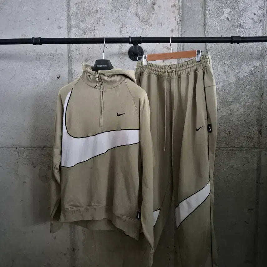 [BUNJANG] Nike Swoosh Training Set Beige M / 나이키(새상품급) 스우시 트레이닝 세트 M(MTC