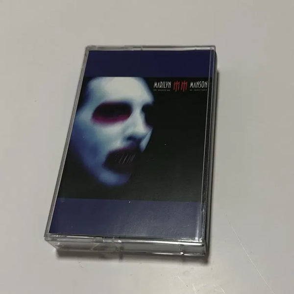 [BUNJANG] Marilyn Manson The Golden Age of Grotesque Limited Edition Cassette Tape / 마릴린 맨슨 The Golden Age of Grotesque 카세트 테이프