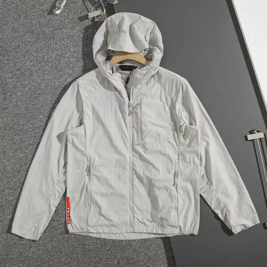 [BUNJANG] Prada Linea Rossa High-Density Textured Nylon Sun Cream Jacket Unisex / 프라다 자켓 Rada Linea Rossa 컬렉션 고밀도 텍스처 나일론 원단 선크림 자켓 남녀 공용