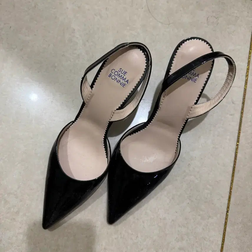 [BUNJANG] SUECOMMA BONNIE Black Patent Heels (6cm) / 슈콤마보니에 힐