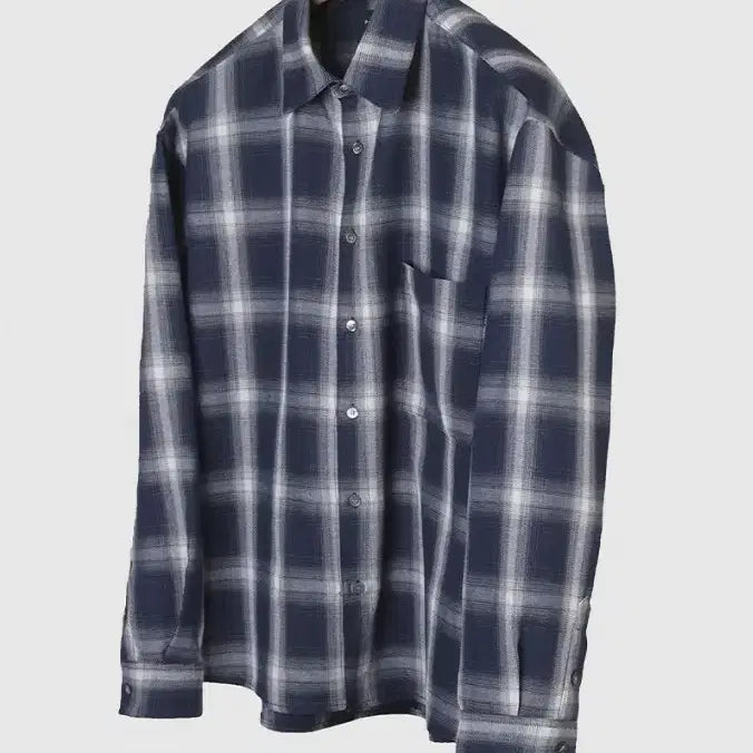 [BUNJANG] Poker Face Ombre Check Shirts Navy / 46)포커페이스 옴브레 체크 셔츠 네이비 OMBRE CHECK SHIRTS NAVY