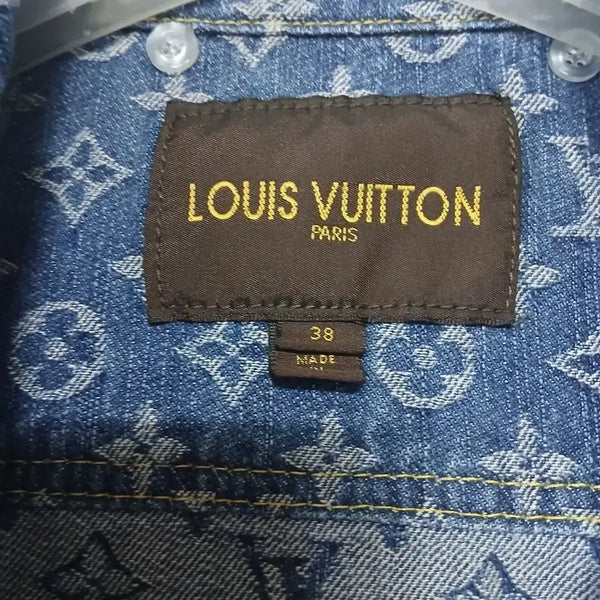 [BUNJANG] Louis Vuitton Monogram Denim Shirt Size 38 / 루이비통 모노그램 데님 셔츠 38