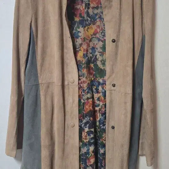 [BUNJANG] Suede Contrast Floral Lined Long Leather Coat / 스웨이드 배색 플로럴 안감 롱 양가죽코트