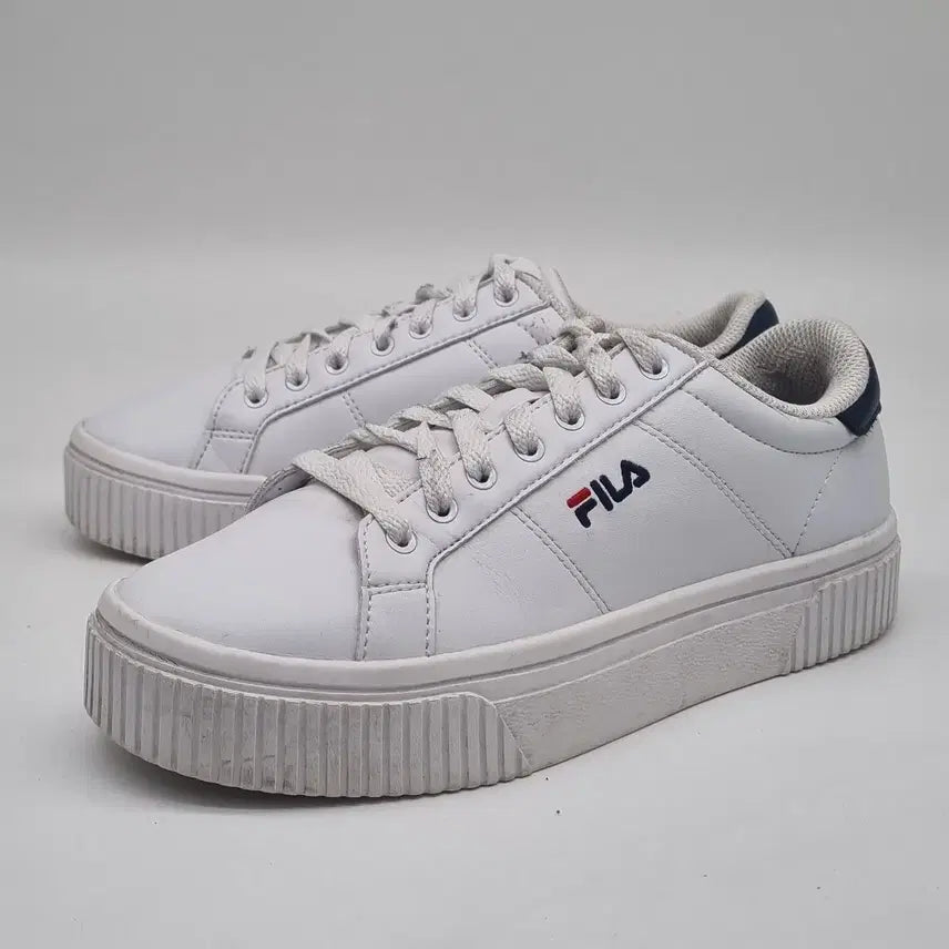 [BUNJANG] FILA Court Deluxe Bold Women's Sneakers (240) / zz 휠라 코트디럭스 볼드 여성스니커즈240