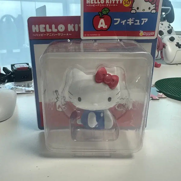 [BUNJANG] Hello Kitty 50th Anniversary Figure Kuji A Prize / 헬로키티 50주년 피규어 쿠지 a