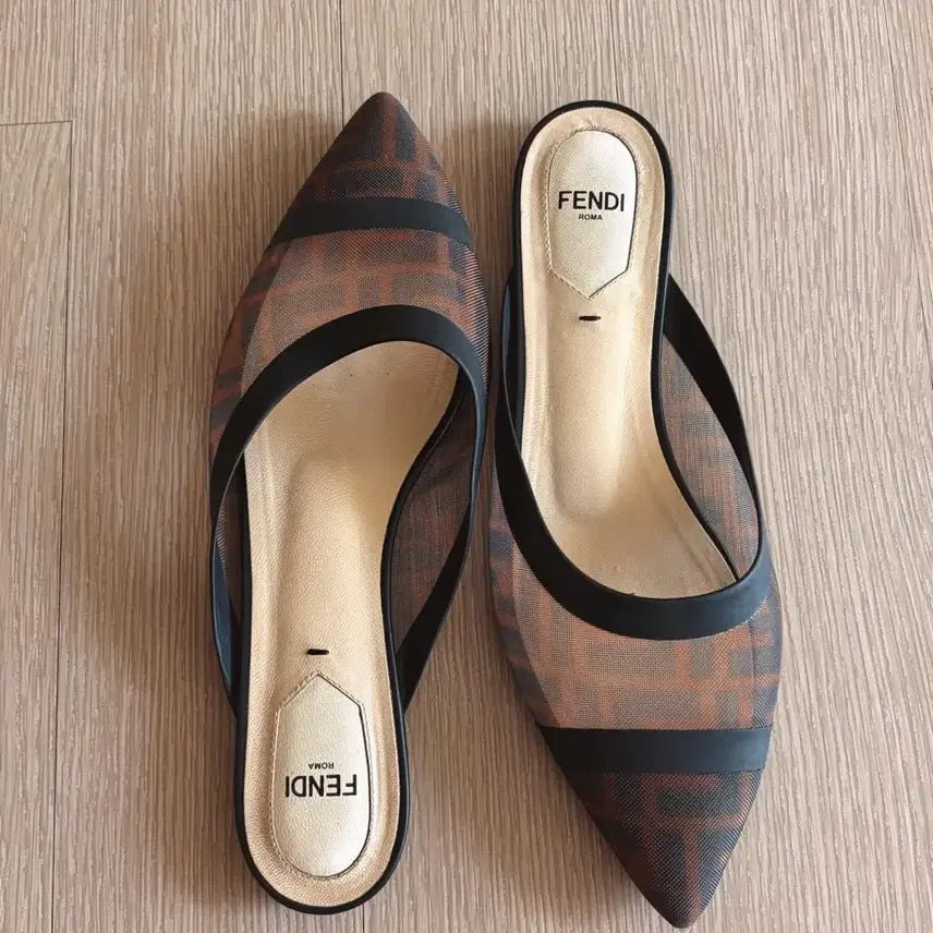 [BUNJANG] Fendi Mesh Mules - Size 37 / 펜디 메쉬 뮬 정품 37