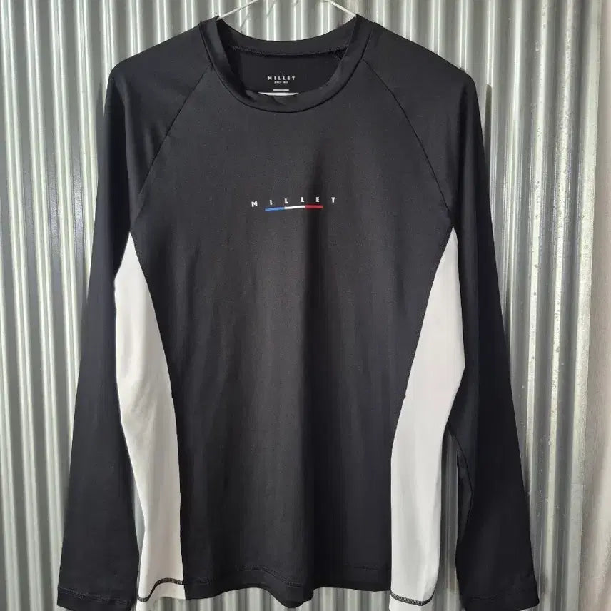 [BUNJANG] Millet Men's Rash Guard - XL, Black & White / XL 밀레 남성 래쉬가드 블랙 화이트 배색