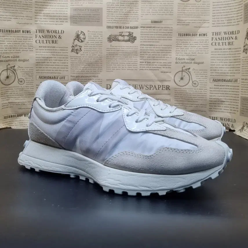 [BUNJANG] New Balance 327 Sneakers / 뉴발란스 327 운동화 255