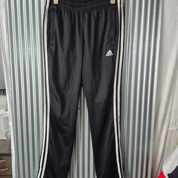 [BUNJANG] Adidas 3-Stripes Training Pants Black (L) / L 아디다스 삼선 트레이닝 바지 블랙