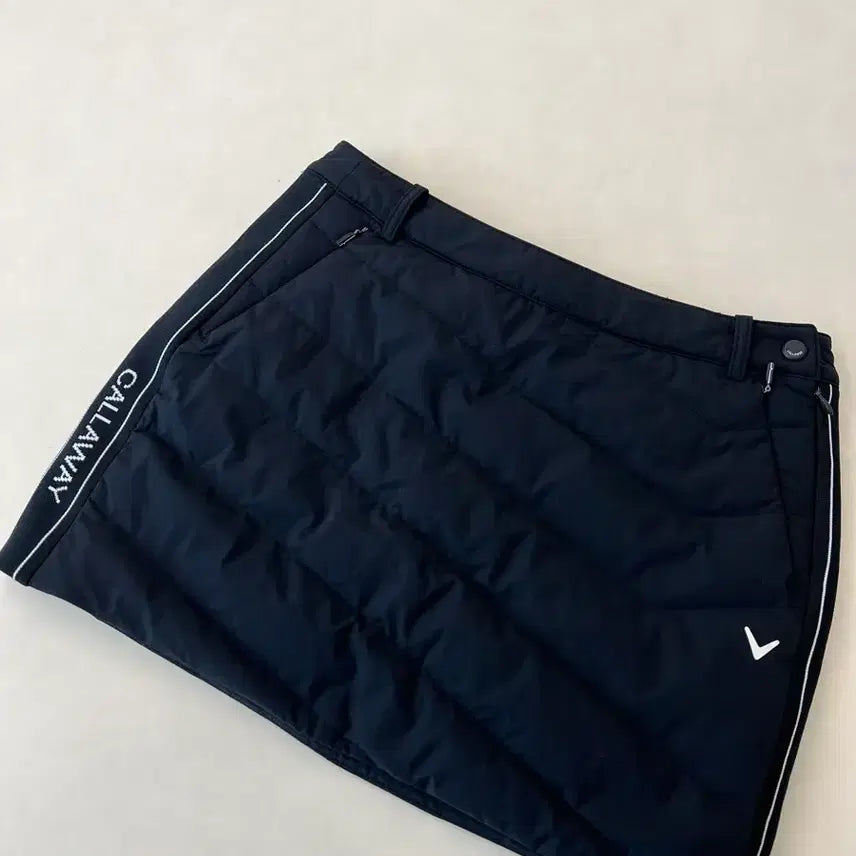 [BUNJANG] Callaway Golf Goose Down Windproof Padded Skirt Black / [상태최상] 캘러웨이 골프 구스다운 방풍 패딩 스커트 67