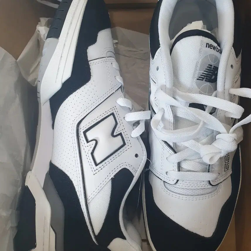 [BUNJANG] New Balance 550 White Black "D Standard" Sneakers / BB550NCA 사이즈 (265/285/290)