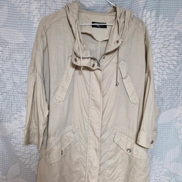 [BUNJANG] Beige Hooded Windbreaker Jumper / 후드 바람막이 베이지 점퍼