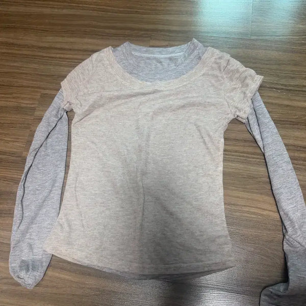 [BUNJANG] Layered Long-Sleeve T-Shirt - Beige/Gray / 새상품 레이어드 두겹 긴팔 티셔츠 베이지 그레이 여성