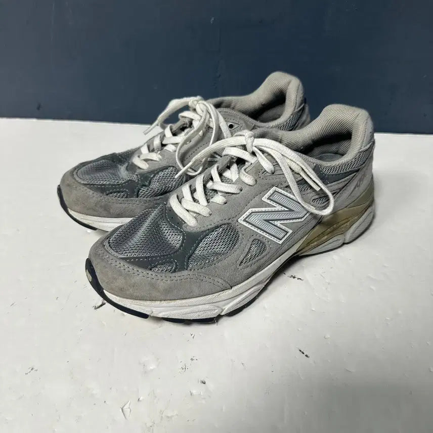 [BUNJANG] New Balance 990v3 Grey Sneakers / 230 뉴발란스 990 v3 그레이 스니커즈