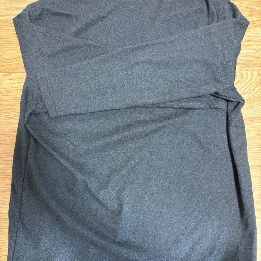 [BUNJANG] Basic Solid Long Sleeve T-Shirt Charcoal / 기본 무지 긴팔 티셔츠 차콜