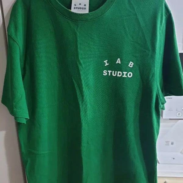 [BUNJANG] IAB STUDIO Logo T-Shirt Green / IAB STUDIO 반팔티 그린