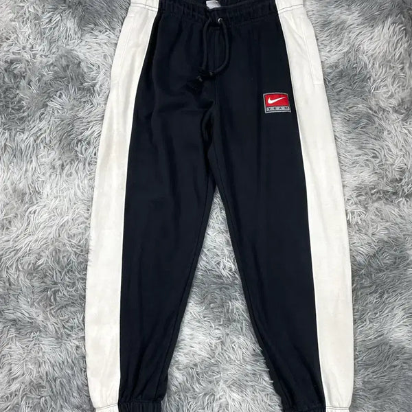 [BUNJANG] Nike Team Swoosh Colorblock Sweat Jogger Pants White Black / 나이키 팀 스우시 배색 스웻 조거 팬츠 화이트 블랙y 6736