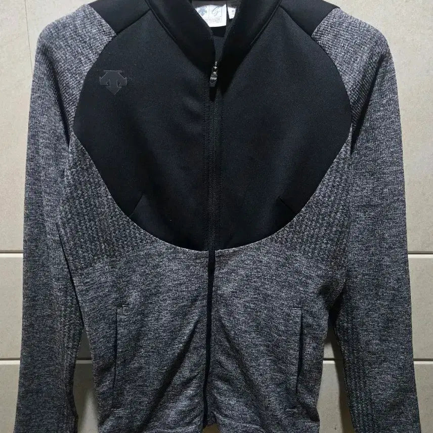 [BUNJANG] Descente Golf Women's Performance Full-Zip Top Size S / (상태최상)정품!데상트골프 기능성 집업 44.55(S)