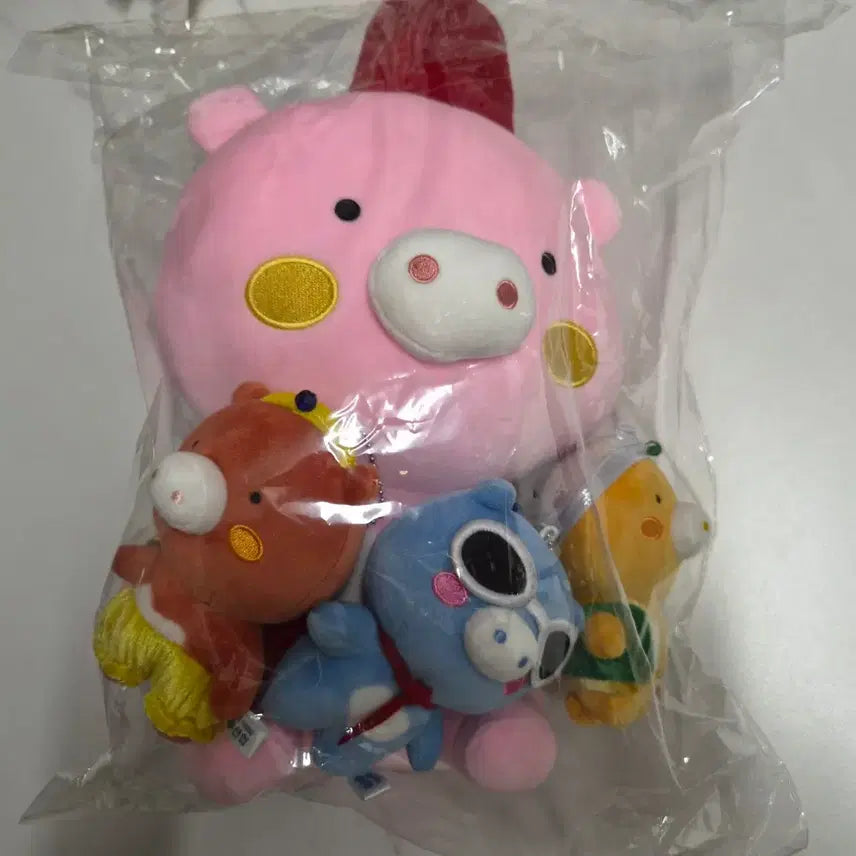 [BUNJANG] Shinhyup Piggy Bank Keychain Set / 신협 어부바 돼지인형 키링 세트 판매합니다.(새상품,텍o)