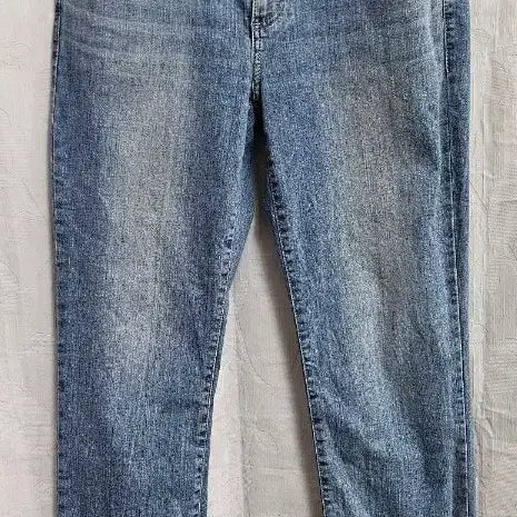 [BUNJANG] GUESS L-Tone Slim Straight Jeans / 게스(GUESS) L톤 저온스 슬림 스트레이트진