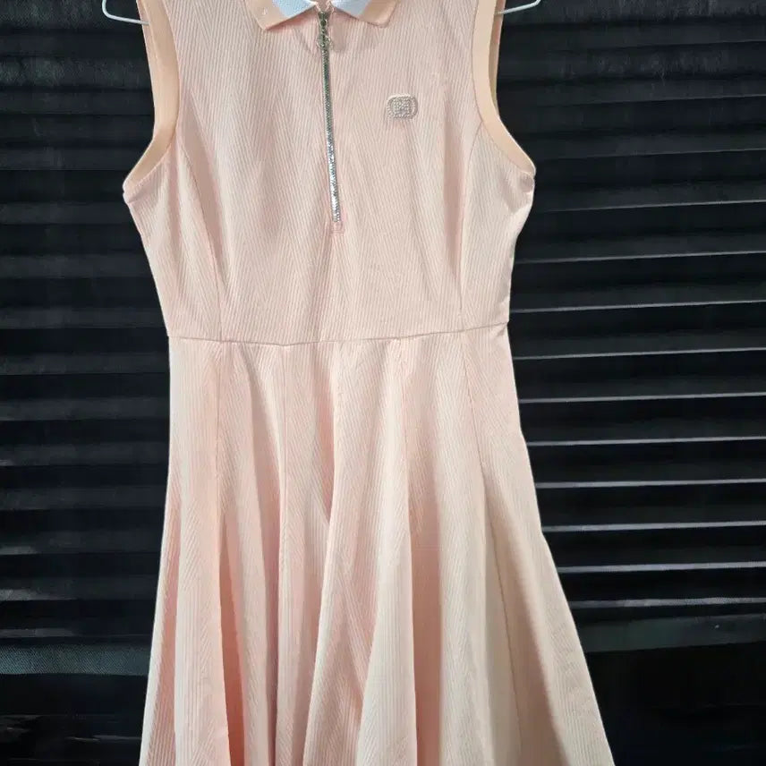 [BUNJANG] Hazzys Golf Sleeveless Dress / 헤지스골프 민소매 원피스 (90)