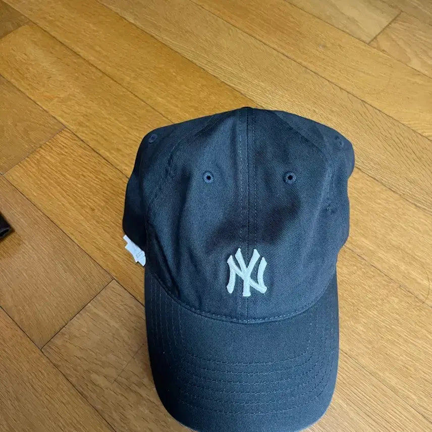 [BUNJANG] MLB Charcoal Basic Logo Baseball Cap / Mlb 볼캡 차콜