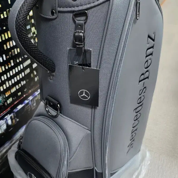 [BUNJANG] Mercedes-Benz TaylorMade Golf Bag & Boston Bag Set - Grey / 벤츠 테일러메이드 골프백 & 보스톤백