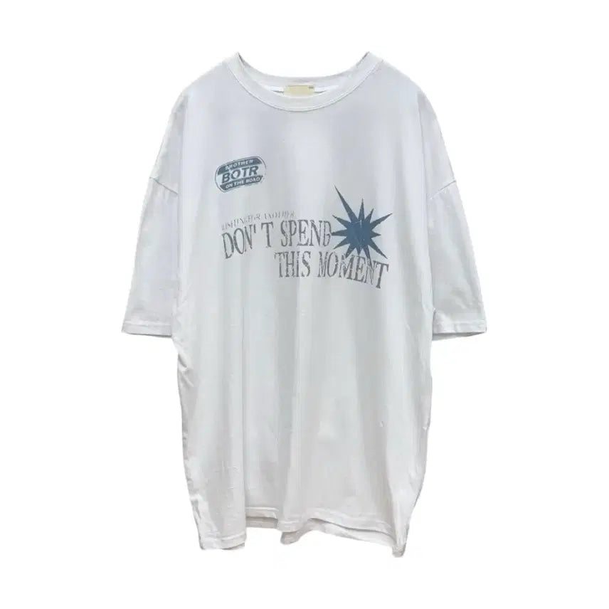 [BUNJANG] Unisex Oversized Moment Bomb White Printing Short-Sleeve T-shirt / 남여공용 오버핏 모먼트밤 화이트 프린팅 반팔티