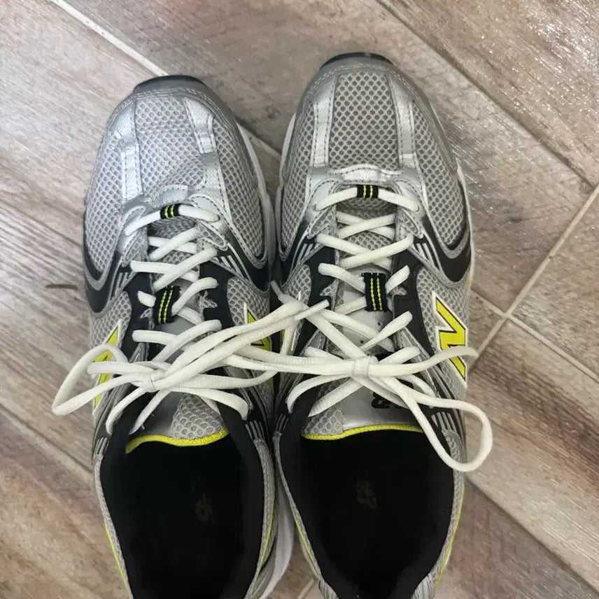 [BUNJANG] New Balance 530 Silver Sneakers (Size 270) / 뉴발란스 530 실버