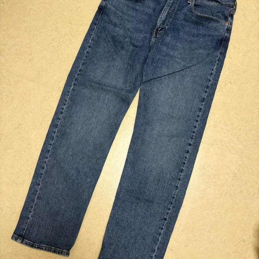 [BUNJANG] Levi's 502 Tapered Fit Washed Denim Jeans / 리바이스 502 테이퍼드핏 워싱 청바지