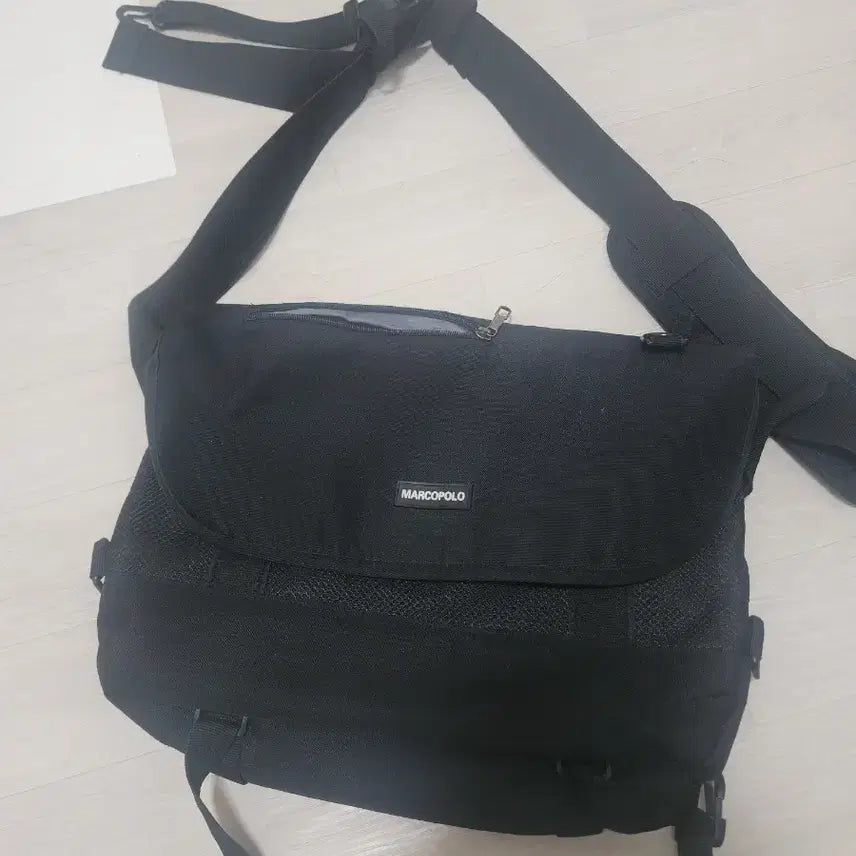 [BUNJANG] MCM Marco Polo Black Messenger Bag / 마르코폴로 블랙 메신저백