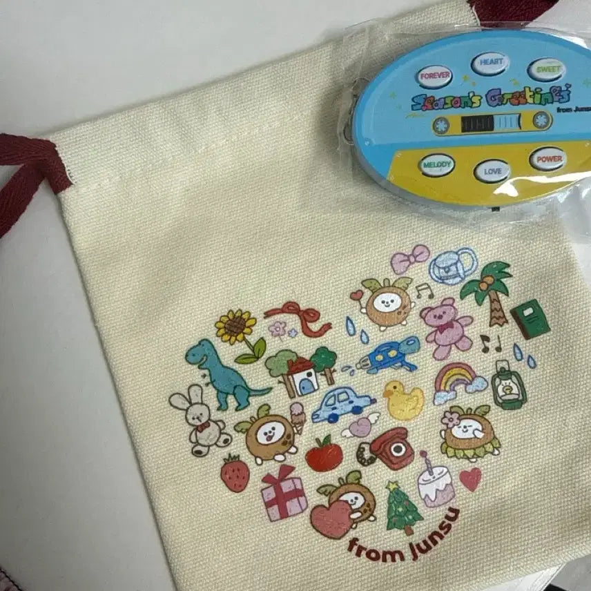 [BUNJANG] Kim Junsu Season's Greetings Pouch / 김준수 시즌그리팅 파우치